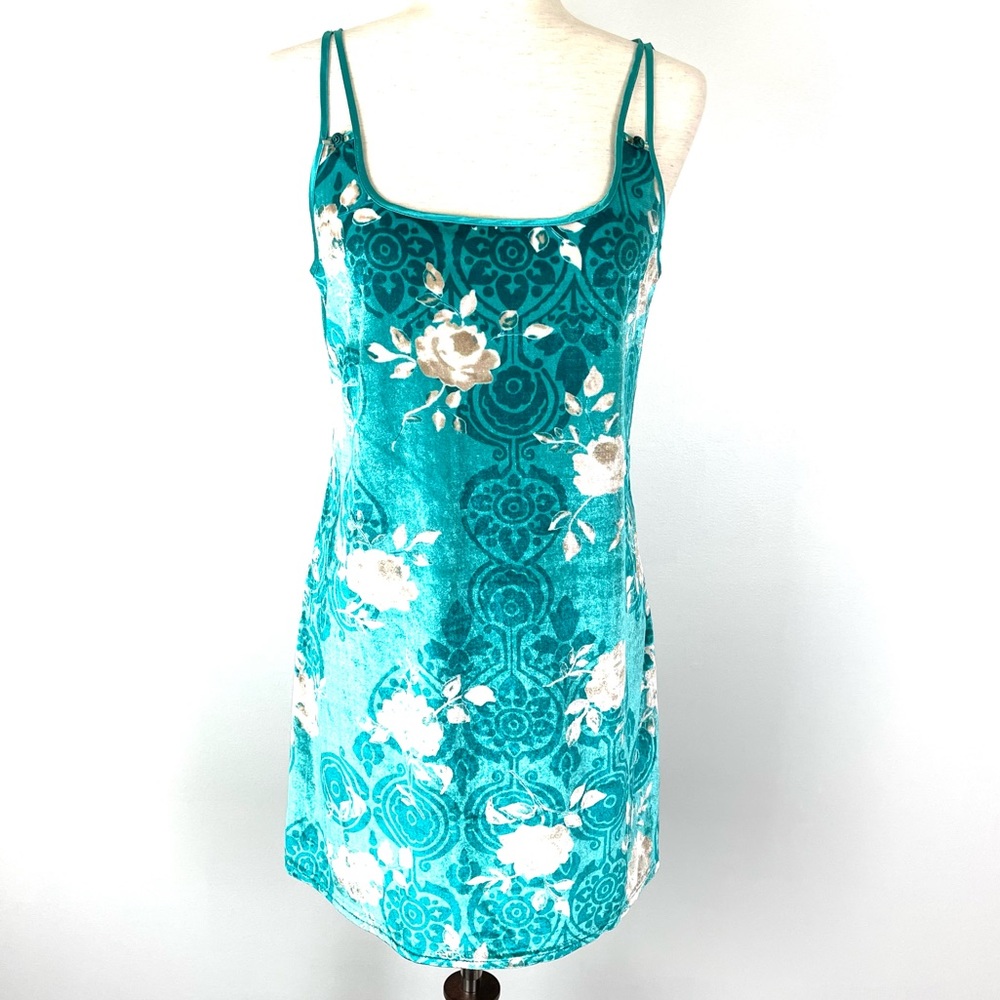California Dynasty Vintage Floral Super Soft Chemise S